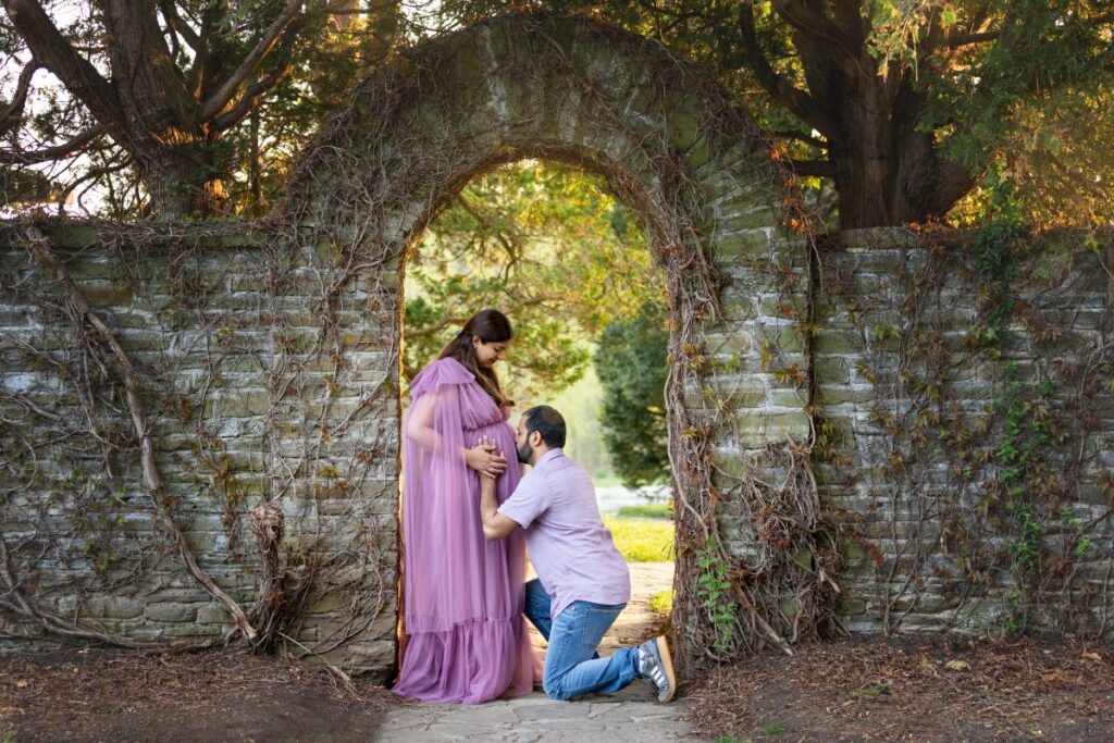 Making Your Maternity Shoot Fun
